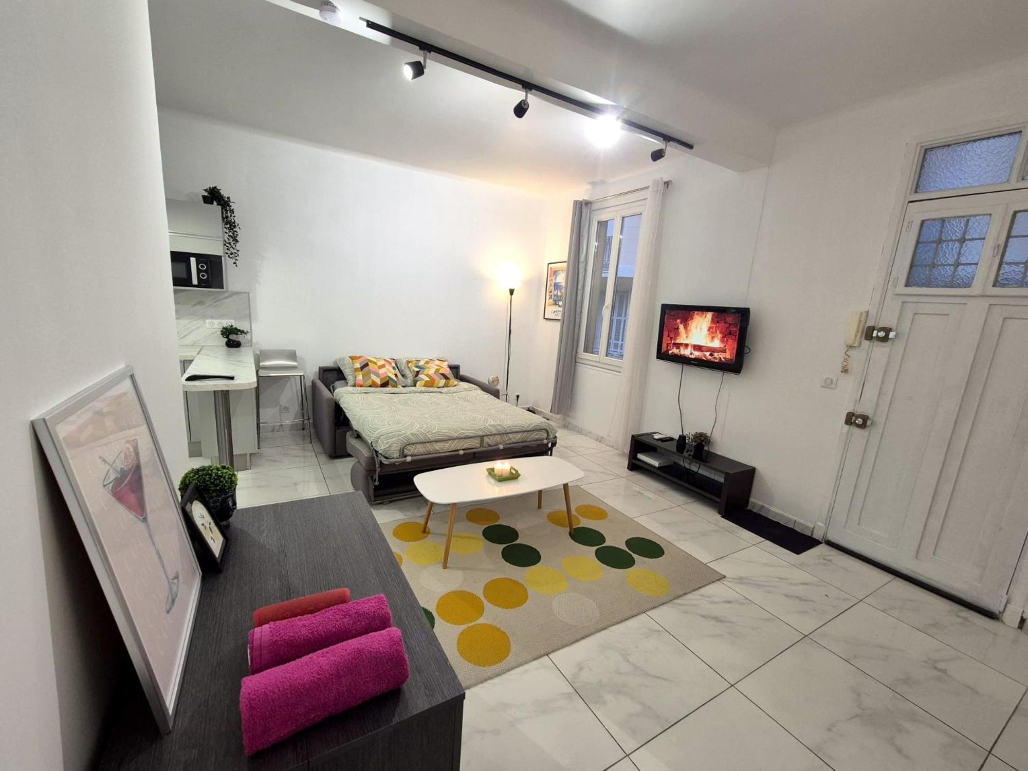 Studio Renove Au Centre Ville Nizza Exterior foto
